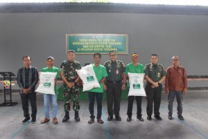 Dandim 1608/Bima Apresiasi Dukungan Tim Ketahanan Pangan Mabes TNI Yang Berikan Bantuan Pupuk di Bima