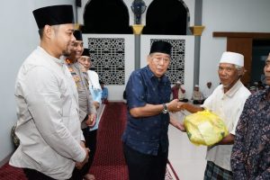 Pemda KLU Awali Safari Ramadhan di Desa Rempek, Bupati : Pembangunan KLU Butuh Kolaborasi