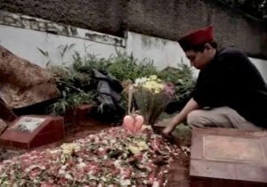 Yoga, Pemuda Yang Rela 14 Tahun Tunda Nikah dan Resign Kerjaan Demi Merawat Ibu Hingga Tutup Usia