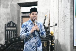 Safari Ramadhan Ke-4 Pemda KLU, Serahkan Bantuan Untuk Masjid 