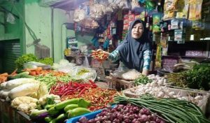 Warga Sumbawa Protes Harga Bahan Pokok Selangit dan Mencekik 