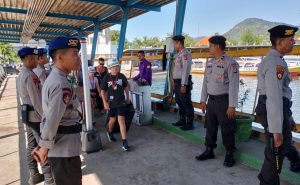 Sat Samapta Polres KLU Lakukan Monitoring di Pelabuhan Bangsal, Ini Imbauan Untuk Penumpang