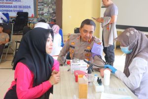 Sambut Hari Bhayangkara ke-78, Polres Lombok Utara Gelar Donor Darah dan Cek Kesehatan 