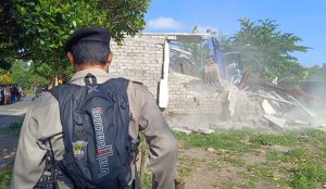 Sertifikat Cacat Hukum, Lahan Milik Eks Bupati Lobar Dieksekusi PN Mataram