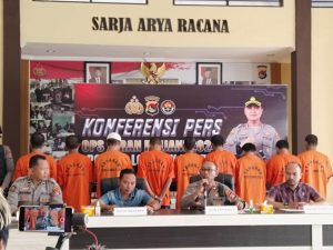 Sembunyikan Narkotika Dalam Lemari Pendingin, Polisi Tangkap Staf dan Pemilik Bar di Gili Trawangan