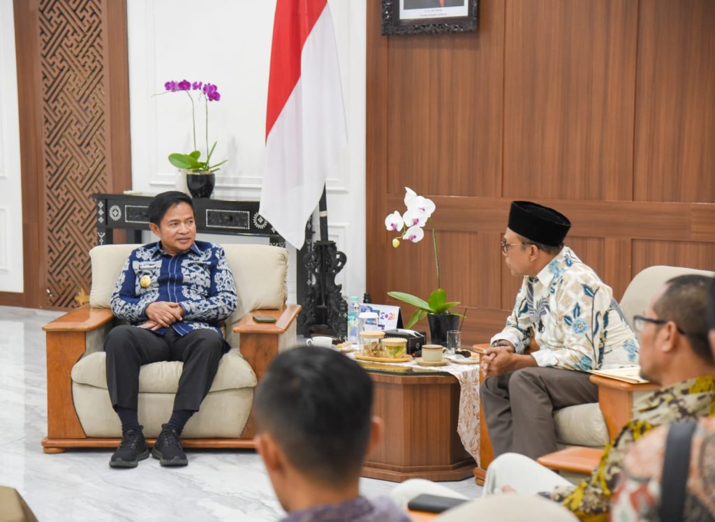 Bertemu di Ruang Kerja Pj Gubernur NTB, Ini Permintaan Hassanudin Kepada KPU NTB