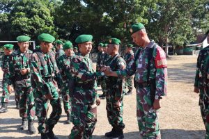 Kodim 1607/Sumbawa Apel Gelar Pasukan untuk Mendukung Suksesnya Pilkada Serentak 2024