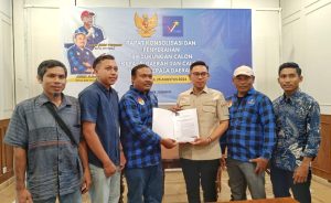 Partai Prima NTB Serahkan SK Dukungan Kepada Cakada Lombok Barat
