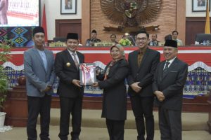 Rapat Paripurna APBD Provinsi NTB TA 2025, PJ Gubernur NTB : Prioritas Kesejahteraan dan Kebutuhan Dasar Masyarakat