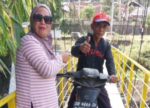 Dibangun Tahun 2019 Oleh Buk Niken, Jembatan Gantung di Desa Bentek KLU Beri Manfaat Besar Bagi Masyarakat