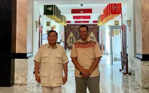 Bang Zul Unggah Foto Bersama Prabowo, Netizen : Enggak Pernah Lihat Cagub Sebelah Foto Dengan Prabowo