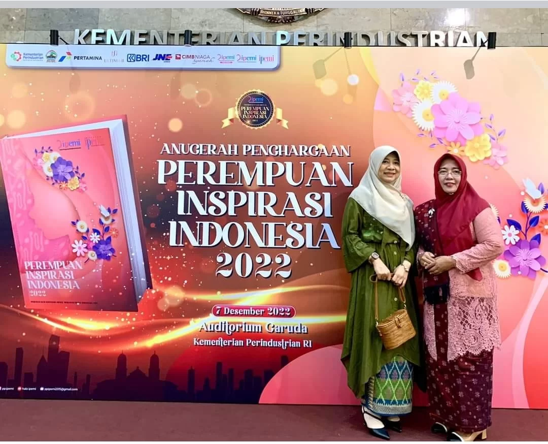 09_37_51_Bunda-Niken-2 09_37_51_Bunda-Niken-2