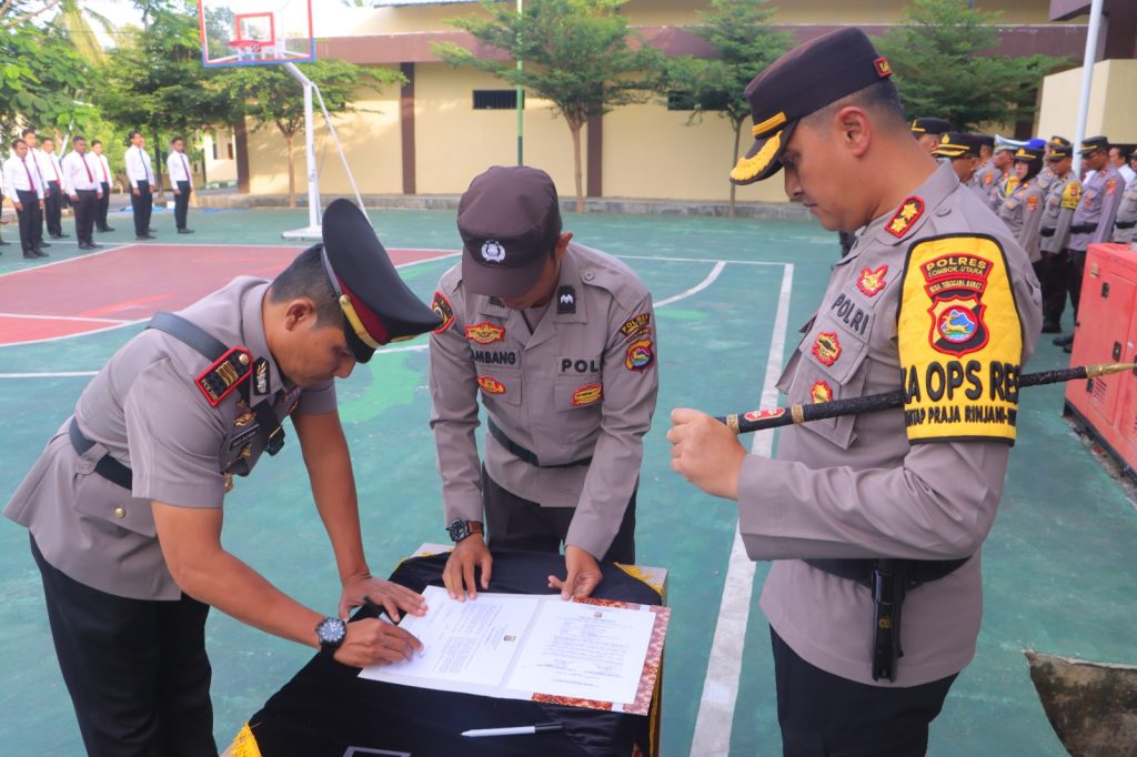Mutasi PJU Polres KLU, AKP Agus Rachman Gantikan AKP I Dewa Gede Wija ...
