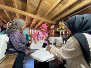 Dukung Pembangunan Ekonomi Perempuan, PLN NTB Luncurkan Program Srikandi PLN – Women Support Women