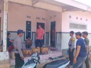 Jelang Pilkada, Puluhan Botol Miras Disita Polsek Pekat Dompu 