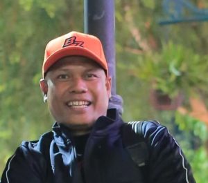 Bale Relawan Zul-Uhel Tolak Upaya Kriminalisasi Perangkat Desa di Poto Tano Yang Viral di Media Sosial
