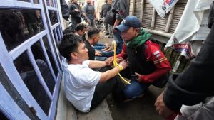 Polisi Gerebek Kampung Rawan Narkoba di Beleka Daye Lombok Tengah, Puluhan Terduga Diamankan