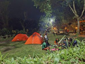 Lebah Sempaga : Destinasi Camping dan Caving Terbaik di Lombok