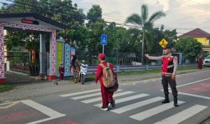Pastikan Ketertiban Masyarakat, Polsek Sekongkang Laksanakan Giat Rawan Pagi