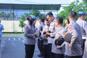 Sejumlah Personil Polres Sumbawa Barat Dapat Teguran Disiplin Dari Propam