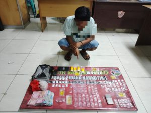 Polisi Tangkap Seorang Pengedar Narkoba di Sebuah Bengkel Motor, 1,07 Ons Sabu Berhasil Disita