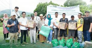 Bank NTB Syariah Salurkan Bantuan Korban Banjir di Wera Bima