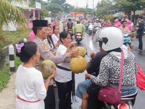 Polres Lombok Utara Kembali Adakan Bukber Bareng Masyarakat di Mapolsek Pemenang