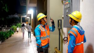 Listrik Aman, Ibadah Paskah di NTB Berjalan Khidmat Berkat Siaga Total PLN