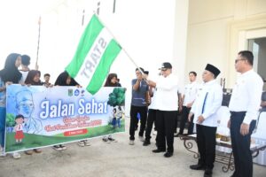 Semarak Hardiknas 2025: Ribuan Siswa SD dan SMP Meriahkan Jalan Sehat di Lombok Utara