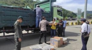 Gagalkan Penyelundupan Ratusan Burung ke Bali, Petugas Amankan Truk di Pelabuhan Lembar
