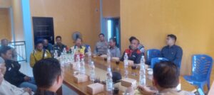 Ngopi Bareng Forkopimcam bersama Masyarakat, Kapolsek Jereweh Ajak Masyarakat Pelihara Kamtibmas