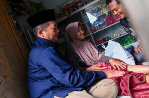 Hari Kedua Iduladha, Gubernur NTB Serahkan Hewan Kurban Presiden dan Bagikan Sembako