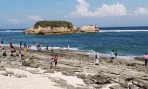 Viral Isu Pengusiran Wisatawan Surfing di Ekas, Sasaka Nusantara NTB Minta Pemda Lotim Lebih Terbuka dan Ramah Wisatawan