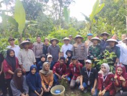Kapolres Lombok Utara Bersama Forkopimda Gelar Penanaman Jagung dan Pohon Secara Serentak