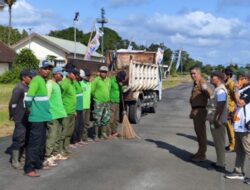Demi NTB Bersih dan Asri, DLHK NTB Kerahkan Puluhan Petugas Bersihkan Lokasi Penutupan FORNAS VIII hingga Tengah Malam