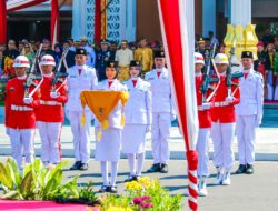 Detik-Detik Haru Pengibaran Bendera HUT RI ke-80: Paskibraka NTB Menangis Bahagia, Miq Iqbal Ajak Masyarakat Maknai Kemerdekaan