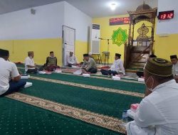 Rapat DPRD NTB di Masjid Tuai Sorotan, Ulama Ingatkan Adab Syariat: “Jangan Jadikan Rumah Allah Tempat Bahas Fee Pokir”