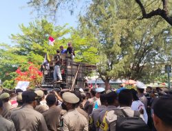 Aliansi Pemuda dan Masyarakat Lombok Utara Gelar Aksi di DPRD, Usung Sembilan Tuntutan