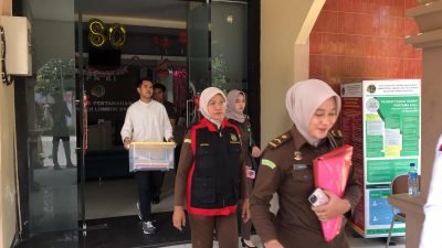 Dugaan Korupsi Aset Tanah di Lombok Barat, Kejari Mataram Geledah Kantor BPN dan Sita Puluhan Dokumen Penting
