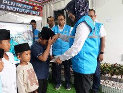 PLN Berbagi dengan Anak Yatim pada Apel Siaga Kelistrikan MotoGP Mandalika 2025