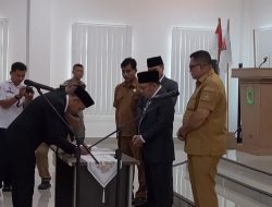 Bupati Najmul Lantik Direktur PDAM Amerta Dayan Gunung Ramdan Jayadi