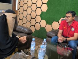 NTBCare Dorong PLN Sumbawa Pasang Meteran Listrik Gratis untuk Warga Kurang Mampu di Desa-Desa Terpencil