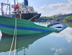 Kapal Bermuatan 750 Ton Beras Bulog Tenggelam di Badas, Sumbawa! Awak Selamat, Muatan Habis Terendam