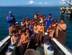 Ditpolairud Polda NTB dan Satpolairud Polres Dompu Hadirkan Perpustakaan Terapung yang memukau Siswa SMPN 01 Pekat!