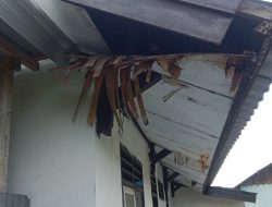 Rehab Pustu Nanga Tumpu Rp100 Juta Diduga Asal-Asalan: Plafon Masih Rusak, Warga Mengeluh Tak Ada Perubahan