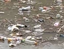 DLH KSB Bergerak Cepat Tindaklanjuti Keluhan Sampah di Embung Benete, Turun Lapangan Bersama DPRD