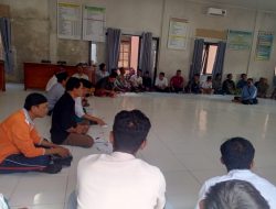 Warga Awang Datangi Kantor Desa Mertak, Kades M. Sahnan Buka Suara soal Polemik Pemilihan Kadus