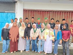 HMI MPO Komsat Bulan Sabit dan Komsat Hijau Hitam Bagi-bagi Takjil di Bulan Ramadhan