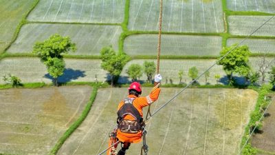 PLN Perkuat Keandalan Transmisi Sumbawa, Siap Jaga Pasokan Listrik Andal Selama Ramadan