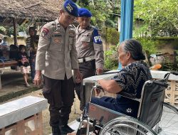 Ditpolairud Polda NTB Serahkan Kursi Roda kepada Warga Pesisir Sekotong